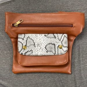 🌸 Badiya unisex Fanny pack with adjustable waist belt vegan friendly